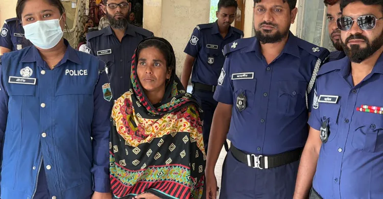 বগুড়ার সেই বিড়াল হত্যাকারী বুলবুলিকে আটক করেছে পুলিশ