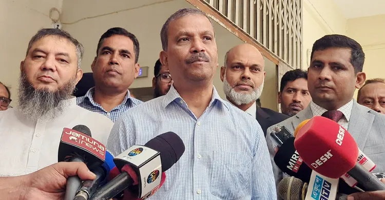 নির্বাচন বিলম্বিত হওয়ার কোনো ইস্যু নেই: আইন উপদেষ্টা