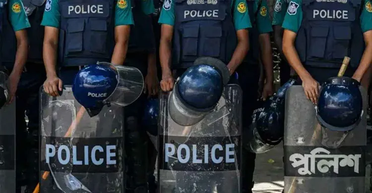 সারাদেশে পুলিশ, র‌্যাব, গোয়েন্দা ও সেনা সদস্যরা সতর্ক অবস্থায়