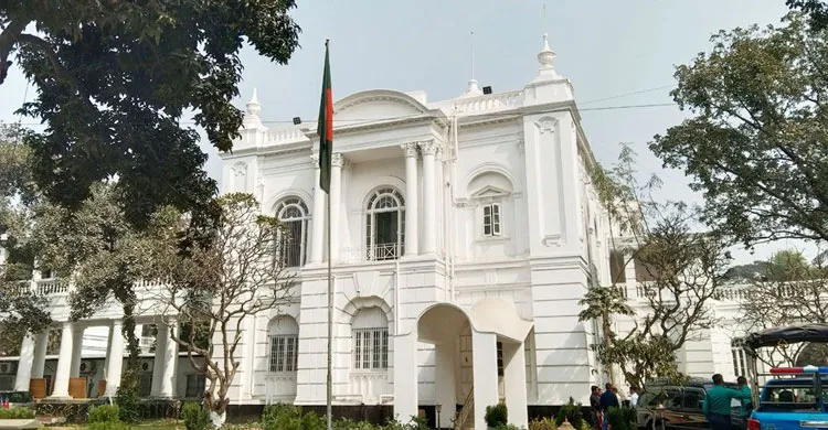 হাসিনার রায় ঘিরে ট্রাইব্যুনালে সেনা মোতায়েন চেয়ে চিঠি