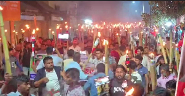 নবীনগরে বিএনপির মনোনয়ন পুনর্বিবেচনার দাবিতে মশাল মিছিল