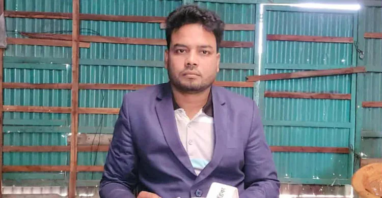 গোয়ালন্দে সংবাদ সম্মেলন করে স্বেচ্ছাসেবক লীগ নেতার পদত্যাগ ঘোষণা