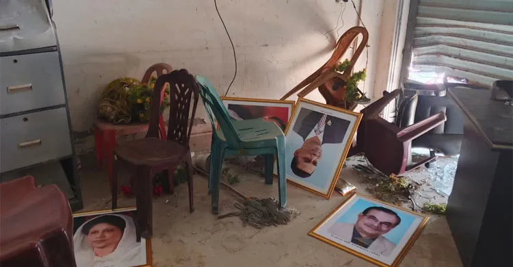 রূপগঞ্জে ছাত্রদলের কার্যালয়ে সশস্ত্র হামলা, জিয়া পরিবারের ছবি ভাঙচুর, আহত-৮