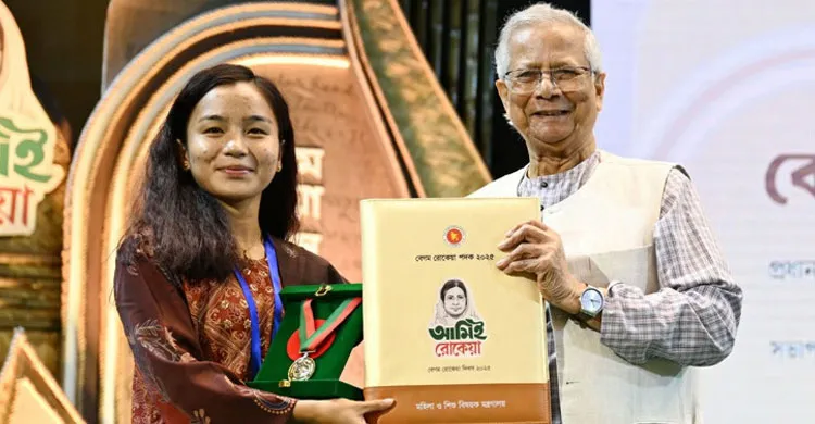 পুরস্কারটি আমার জন্য স্পেশাল: ঋতুপর্ণা