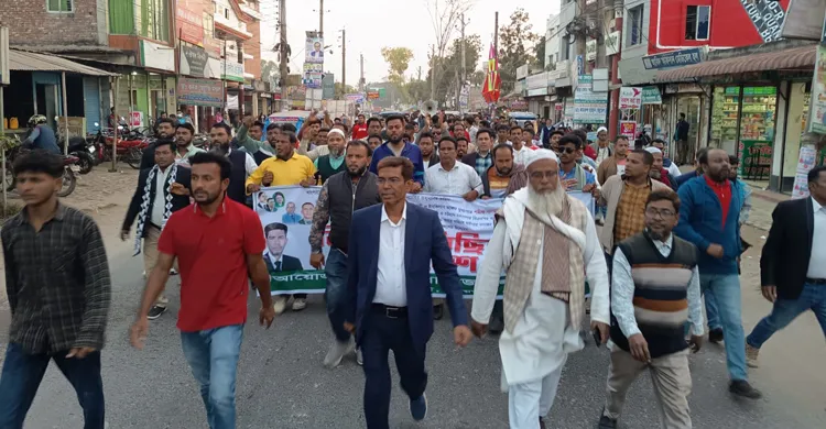 হাদির ওপর হামলার প্রতিবাদে শরীয়তপুরে যুবদলের বিক্ষোভ মিছিল