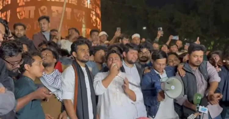 হাদির হত্যাকারীরা ভারতে থাকলে সম্পর্ক থাকা উচিত নয়: নাহিদ ইসলাম