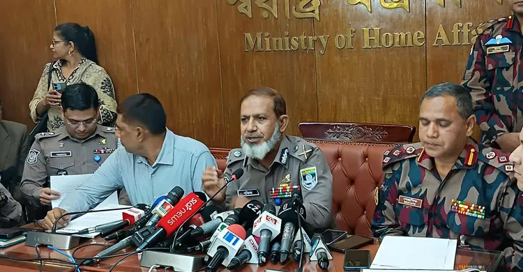 হাদির হত্যাকারী ফয়সাল সম্পর্কে সুনির্দিষ্ট তথ্য নেই: অতিরিক্ত আইজিপি