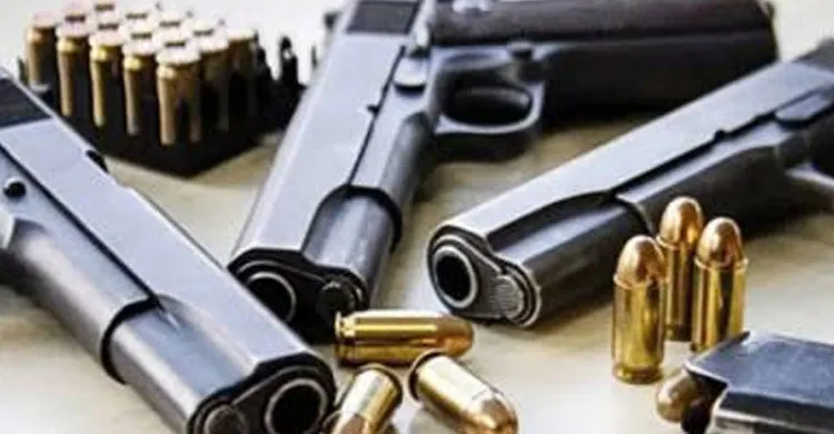 রাজনৈতিক গুরুত্বপূর্ণ ব্যক্তি ছাড়া আগ্নেয়াস্ত্র লাইসেন্স আবেদন না নেওয়ার নির্দেশ