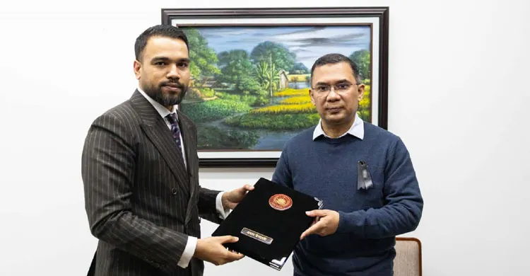 বেগম জিয়ার মৃত্যুতে প্রধান উপদেষ্টার শোকবার্তা হস্তান্তর