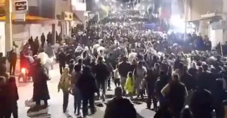 ইরানের বিক্ষোভকারীদের প্রতি যুক্তরাষ্ট্রের সমর্থনের নিন্দা তেহরানের