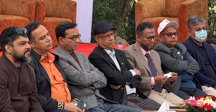 পূর্বাচলে জিন্দাপার্ক সংলগ্ন স্থানীয় অধিবাসীদের সাথে রাজউক চেয়ারম্যানের মতবিনিময় সভা