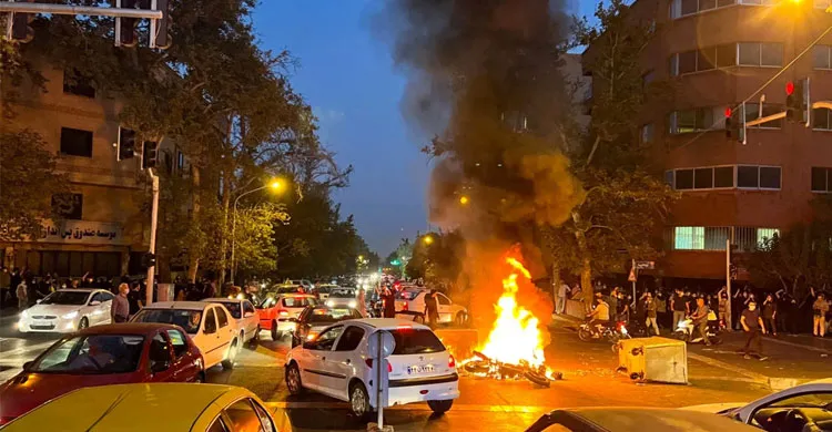 ইরানে বিক্ষোভ দমন অভিযানে ২হাজার মানুষের মৃত্যুর আশঙ্কা