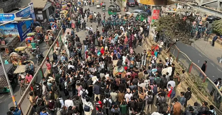 আজ ঢাকার যেসব স্থানে অবরোধ কর্মসূচি, তীব্র যানজটের আশঙ্কা