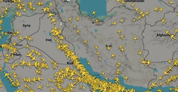 সাময়িক নিষেধাজ্ঞা শেষে আকাশসীমা খুলে দিল ইরান