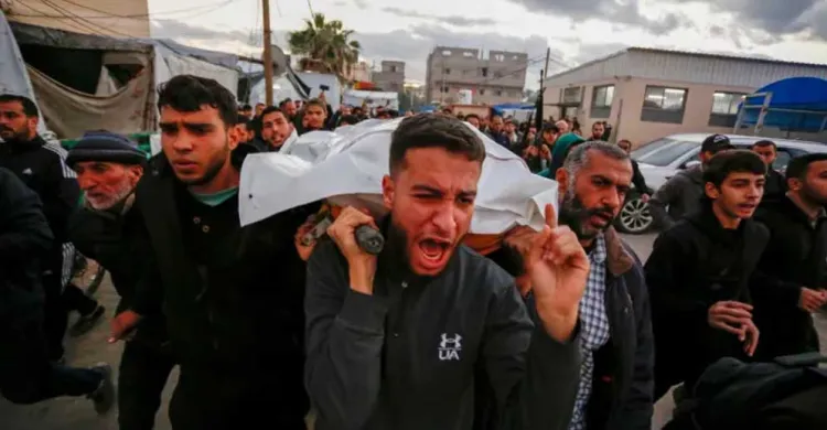 গাজায় ইসরায়েলি হামলায় ১০ ফিলিস্তিনি নিহত