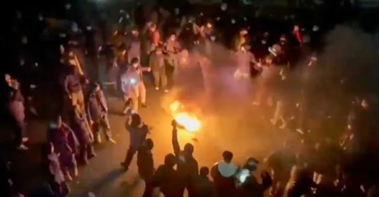 বিক্ষোভকারীদের গুলি করতে অস্বীকৃতি: ইরানে তরুণ সেনার মৃত্যুদণ্ড