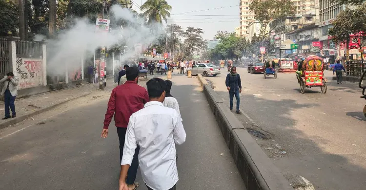 সায়েন্সল্যাবে ঢাকা কলেজ ও আইডিয়াল কলেজ শিক্ষার্থীদের মধ্যে সংঘর্ষ