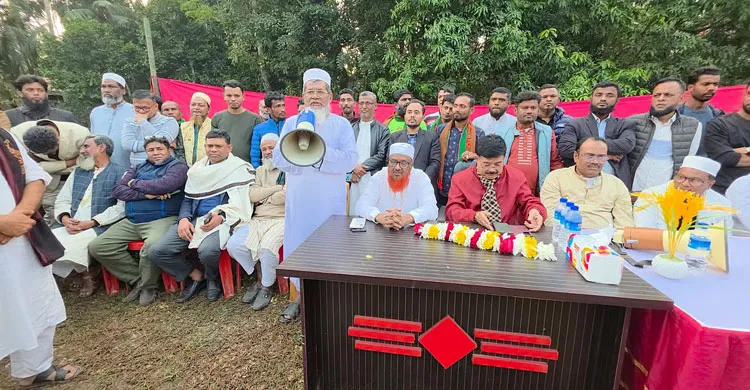 সাবেক তথ্য উপদেষ্টার পিতা ভোট চাইলেন ধানের শীষে আর ভাই এনসিপি প্রার্থী