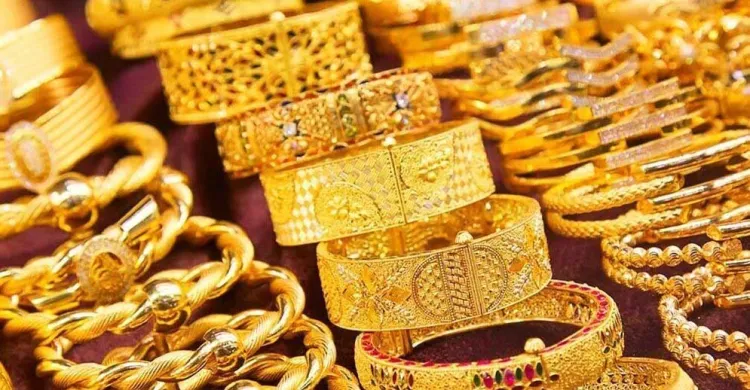 সোনার দাম ভরিতে কমলো ১৪ হাজার