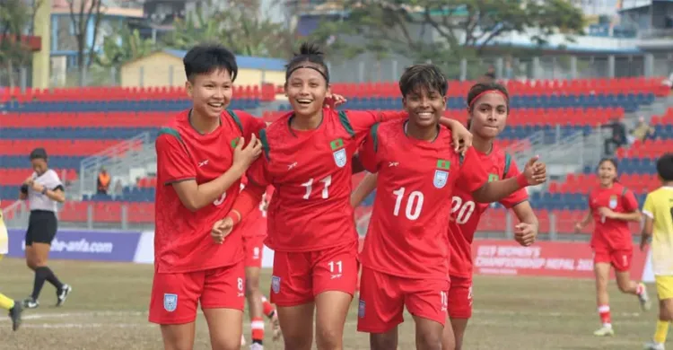 ভুটানকে ১২ গোল দিয়ে উড়িয়ে দিল বাংলার মেয়েরা