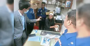 লক্ষ্মীপুরে অবৈধভাবে প্রস্তুতকৃত ৬টি ভোটের সিলসহ ব্যবসায়ী গ্রেপ্তার