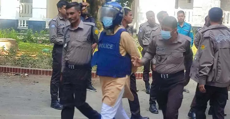 আশুলিয়া হত্যাকাণ্ড: ট্রাইব্যুনালে হাজির করা হয়েছে ৮ আসামিকে