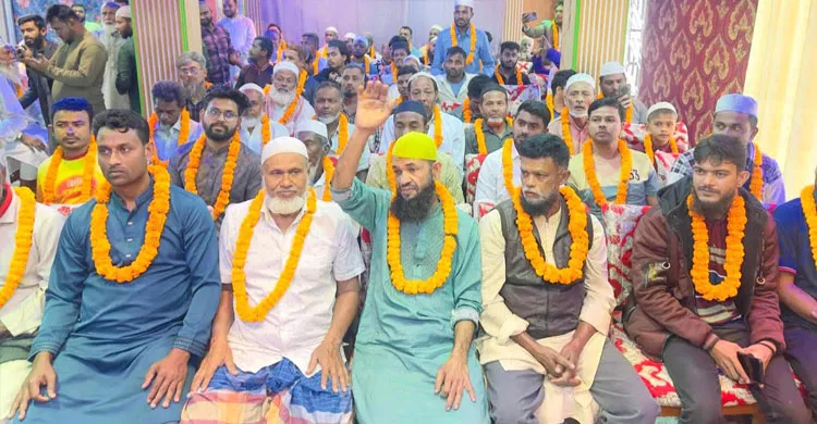 লক্ষ্মীপুরে বিএনপির দেড় শতাধিক নেতা-কর্মীর জামায়াতে যোগদান