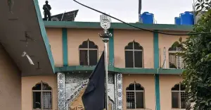 পাকিস্তানে জুমার নামাজে ভয়াবহ বিস্ফোরণ, নিহত বেড়ে ৩২