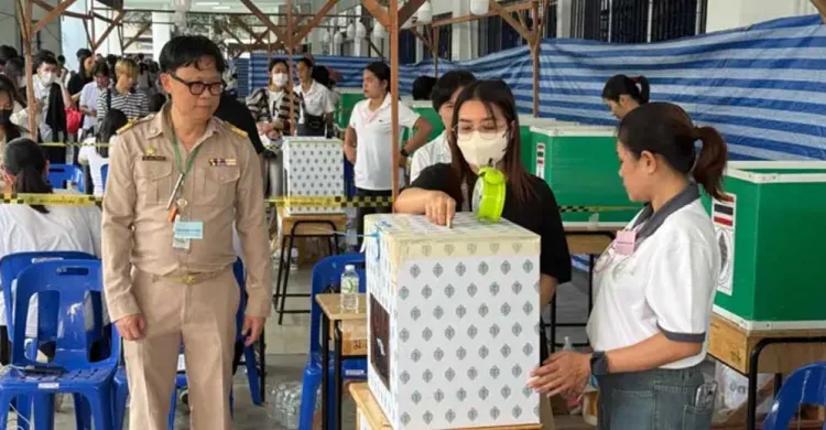 থাইল্যান্ডে সংসদ নির্বাচন ও গণভোট আজ