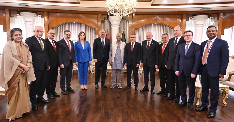 প্রধান উপদেষ্টার সঙ্গে তুরস্কের নির্বাচন পর্যবেক্ষক দলের সৌজন্য সাক্ষাৎ