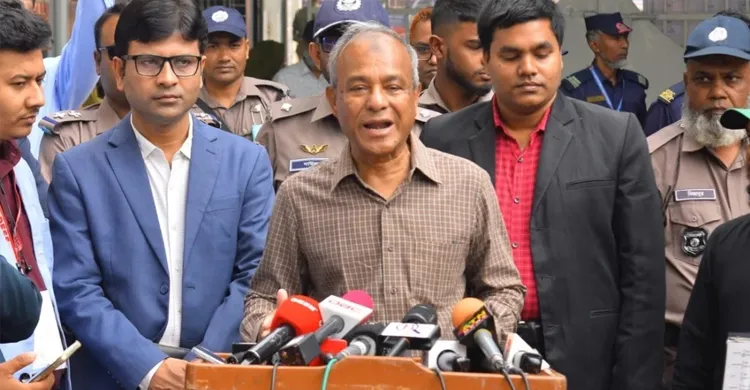 নির্বাচন ও গণভোট উদযাপনমুখর ও নিরাপদ হচ্ছে: স্বরাষ্ট্র উপদেষ্টা