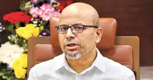 দেশ ছেড়েছেন প্রধান উপদেষ্টার বিশেষ সহকারী ফয়েজ তৈয়্যব