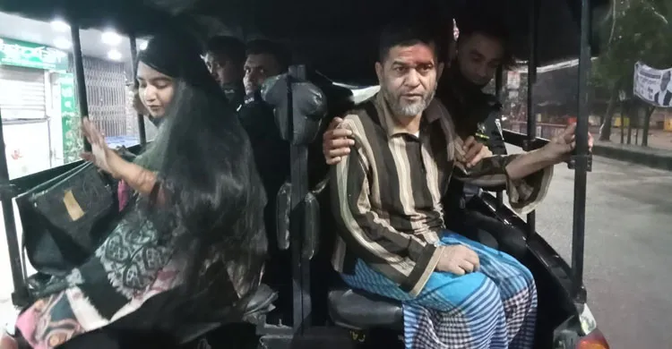 ছিনতাইকারীদের হামলায় সাংবাদিক আহত, র‍্যাবের টহলে উদ্ধার