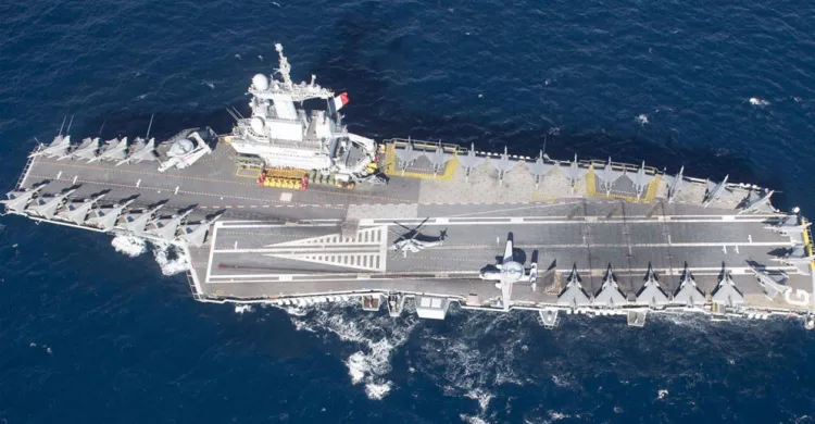 ভূমধ্যসাগরে পরমাণু শক্তিচালিত বিমানবাহী রণতরী পাঠাচ্ছে ফ্রান্স