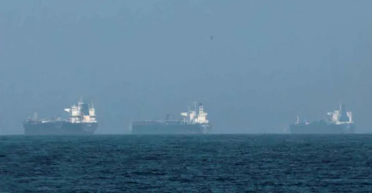 রাশিয়ার চার যুদ্ধজাহাজে ইউক্রেনের হামলার দাবি, ক্ষয়ক্ষতির তথ্য