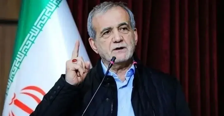 সংঘাত বন্ধে যুক্তরাষ্ট্র ও ইসরাইলের দিকে ‘মধ্যস্থতার’ ইঙ্গিত ইরান প্রেসিডেন্টের