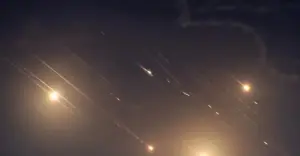 ইসরায়েলকে লক্ষ্য করে ইরানের তৃতীয় দফা মিসাইল হামলা