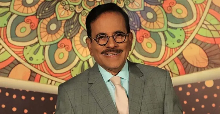 স্বাধীনতা পুরস্কার দর্শকদের উৎসর্গ করলেন হানিফ সংকেত