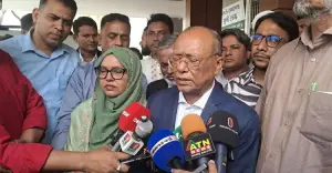 নদীভাঙন রোধে কাজ করছে সরকার: পরিবেশমন্ত্রী