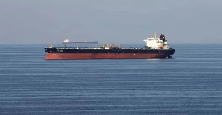 বাংলাদেশের তেলবাহী জাহাজে বাধা দেবে না ইরান, জ্বালানি সরবরাহে স্বস্তি