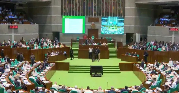 খালেদা জিয়া ও দেশি-বিদেশি বিশিষ্ট ব্যক্তিদের মৃত্যুতে শোক প্রস্তাব গৃহীত