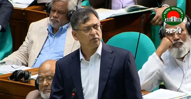 সংবিধান পরিবর্তন অধ্যাদেশের মাধ্যমে আসতে পারে না: স্বরাষ্ট্রমন্ত্রী