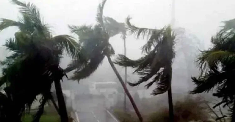 রাতেই হানা দিতে পারে প্রবল ঝড়