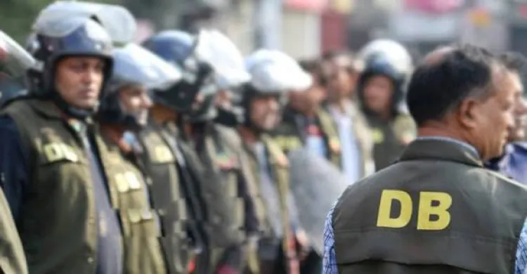 প্রধানমন্ত্রীর উপদেষ্টা পরিচয়ে ভুয়া গেজেট, ড. আরিফ চৌধুরী গ্রেপ্তার