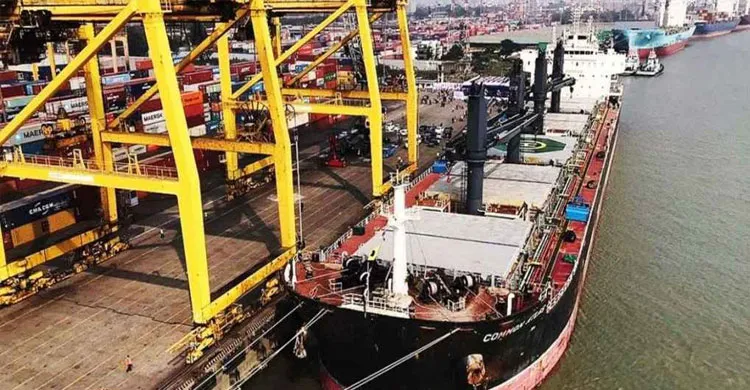 ২২ দিনে চট্টগ্রাম বন্দরে ২৫ জ্বালানিবাহী জাহাজ খালাস, আরও ২ দেশের পথে