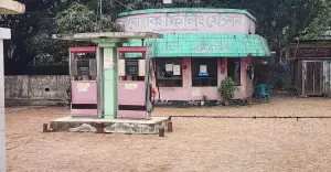 সরকারি নির্দেশ ছাড়াই বন্ধ নরসিংদীর পেট্রোল পাম্প, বিপাকে মোটর চালকরা