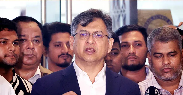 জুলাই যোদ্ধাদের দায়মুক্তির অধ্যাদেশ গ্রহণ করবে সরকার: সালাহউদ্দিন আহমদ