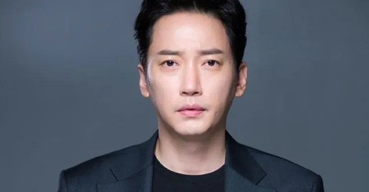 নিজ বাসা থেকে দক্ষিণ কোরিয়ার অভিনেতার মরদেহ উদ্ধার, তদন্ত চলছে