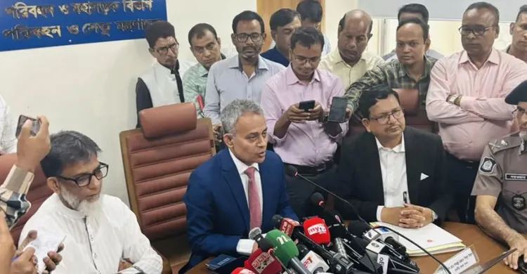 ঈদযাত্রা আগের যেকোনো সময়ের চেয়ে বেশি স্বস্তিদায়ক হয়েছে বললেন মন্ত্রী