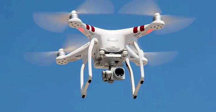 শাহজালাল বিমানবন্দরে অনুমতি ছাড়াই ড্রোন উড্ডয়ন, হাতেনাতে জব্দ